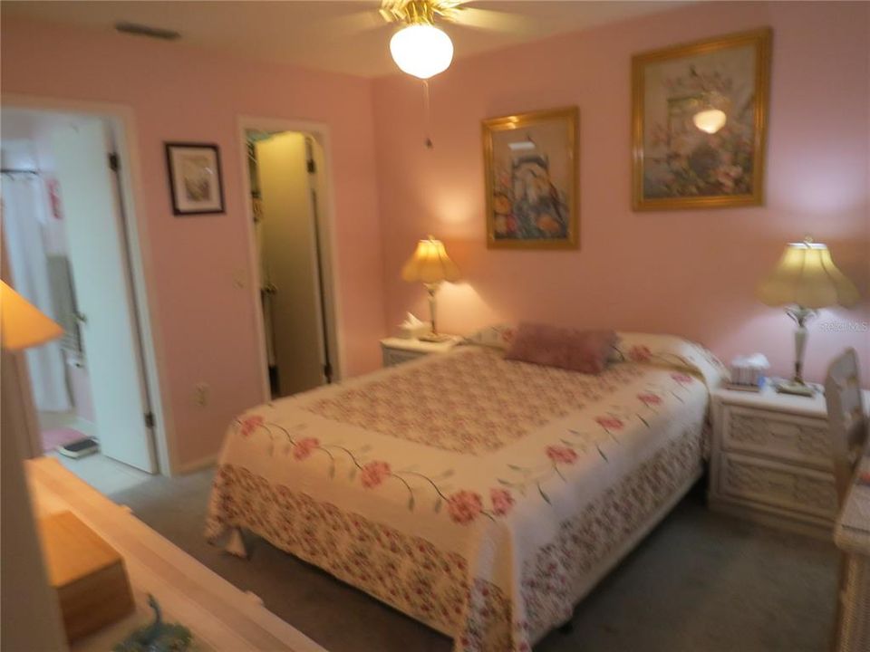 For Sale: $150,000 (2 beds, 2 baths, 1103 Square Feet)