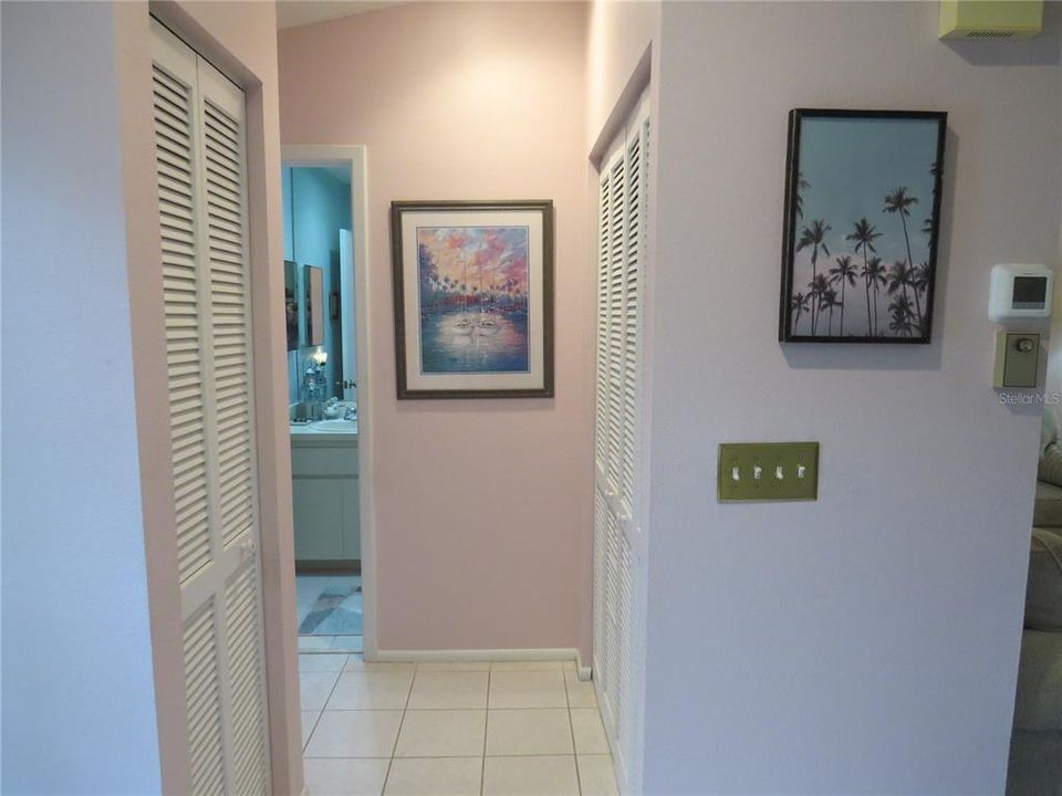 For Sale: $150,000 (2 beds, 2 baths, 1103 Square Feet)