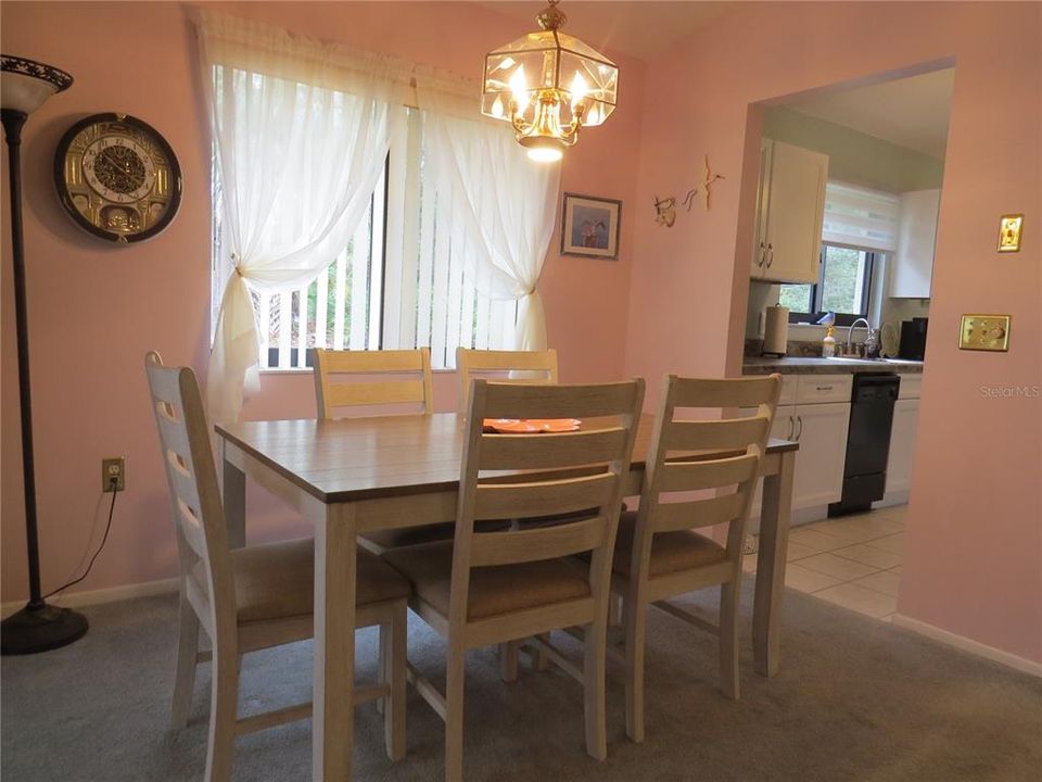For Sale: $150,000 (2 beds, 2 baths, 1103 Square Feet)