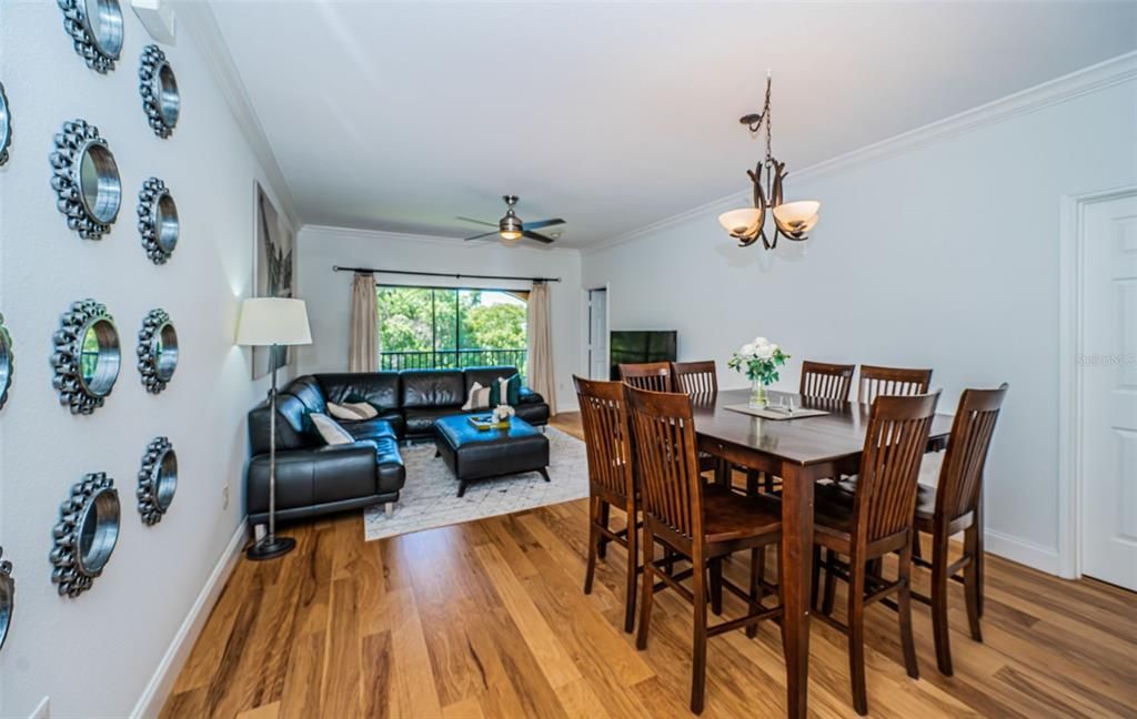 For Sale: $289,000 (2 beds, 2 baths, 1165 Square Feet)
