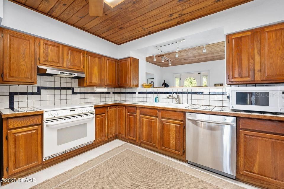 待售: $1,250,000 (3 贝兹, 3 浴室, 3667 平方英尺)