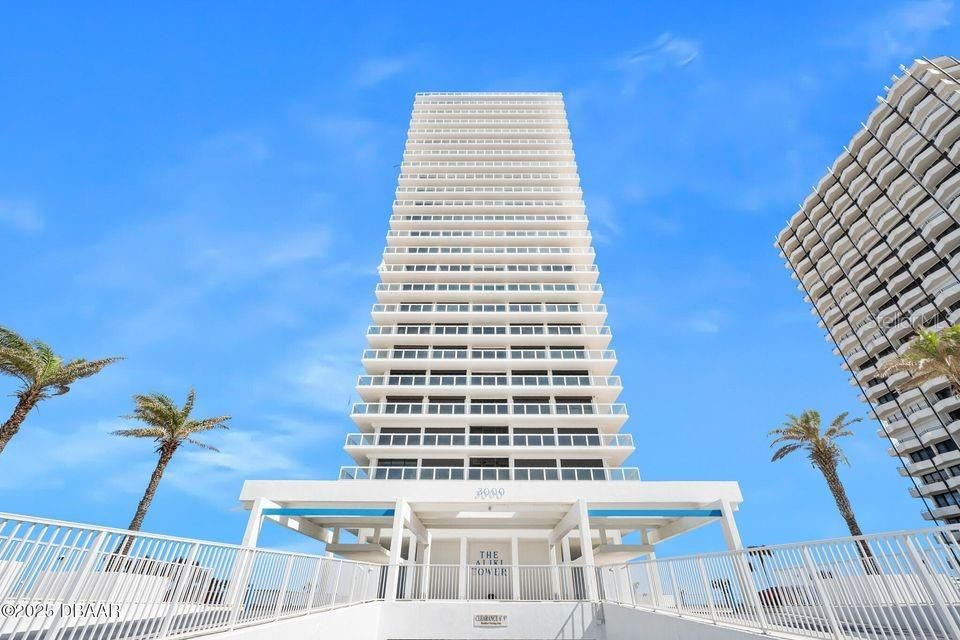 Recently Sold: $1,195,000 (3 beds, 3 baths, 3423 Square Feet)