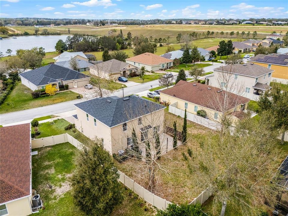 Active With Contract: $450,000 (5 beds, 3 baths, 2592 Square Feet)