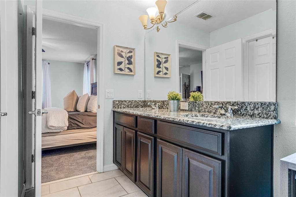 Active With Contract: $450,000 (5 beds, 3 baths, 2592 Square Feet)