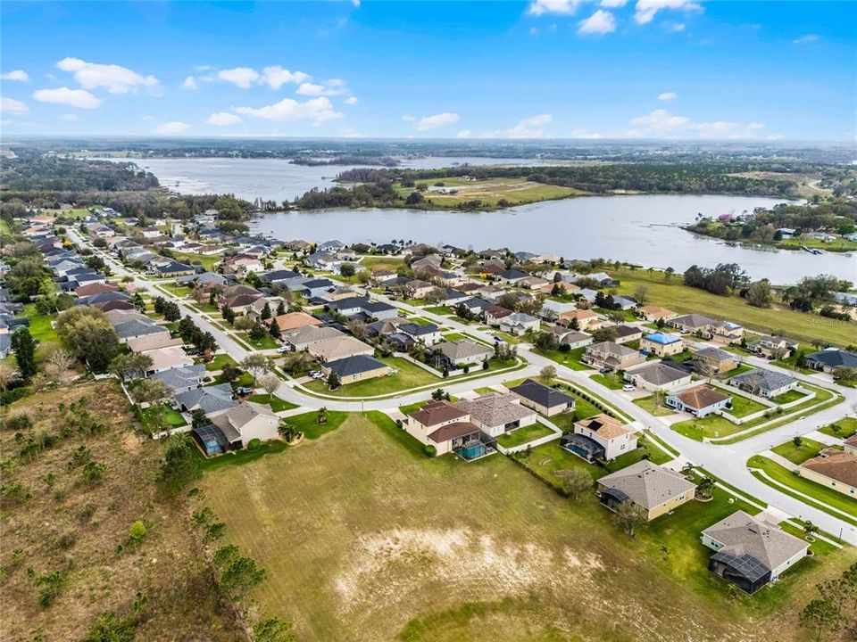 Active With Contract: $450,000 (5 beds, 3 baths, 2592 Square Feet)