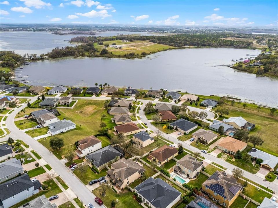 Active With Contract: $450,000 (5 beds, 3 baths, 2592 Square Feet)