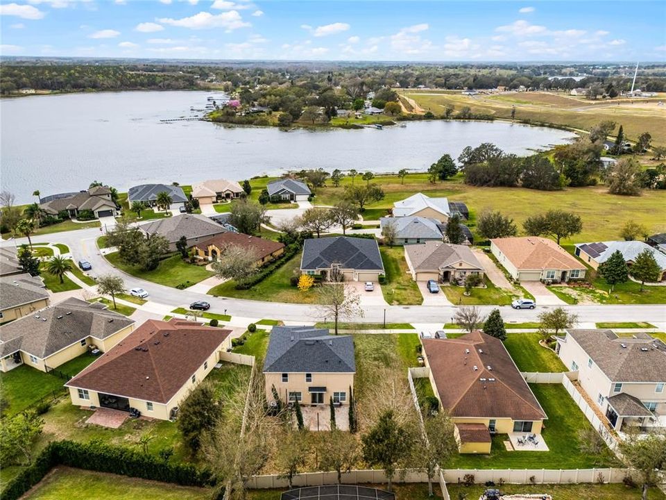 Active With Contract: $450,000 (5 beds, 3 baths, 2592 Square Feet)