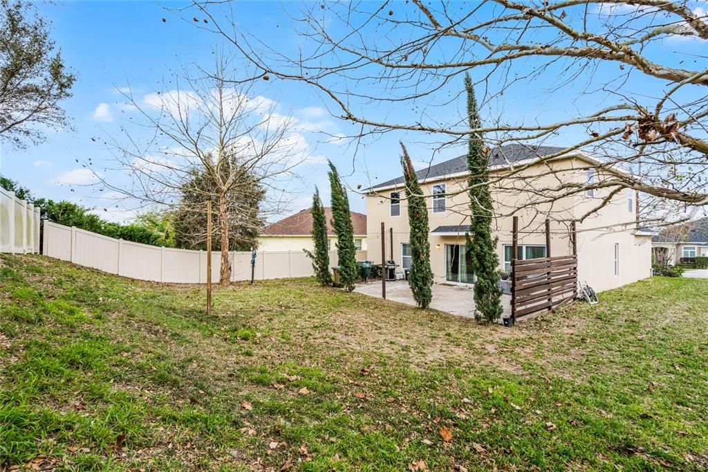 Active With Contract: $450,000 (5 beds, 3 baths, 2592 Square Feet)