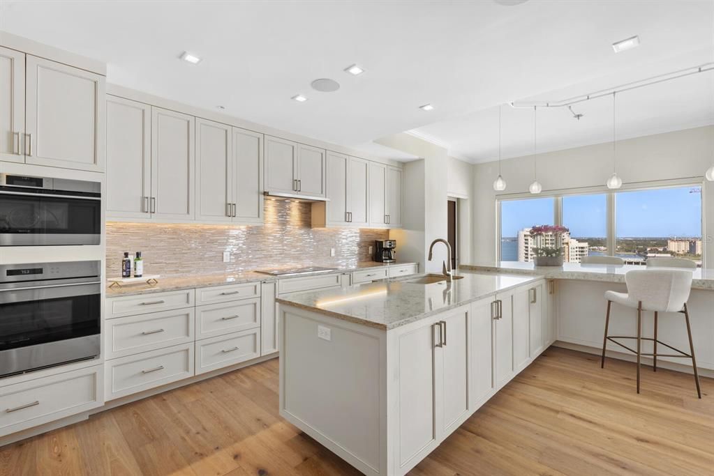 For Sale: $4,495,000 (3 beds, 3 baths, 4276 Square Feet)