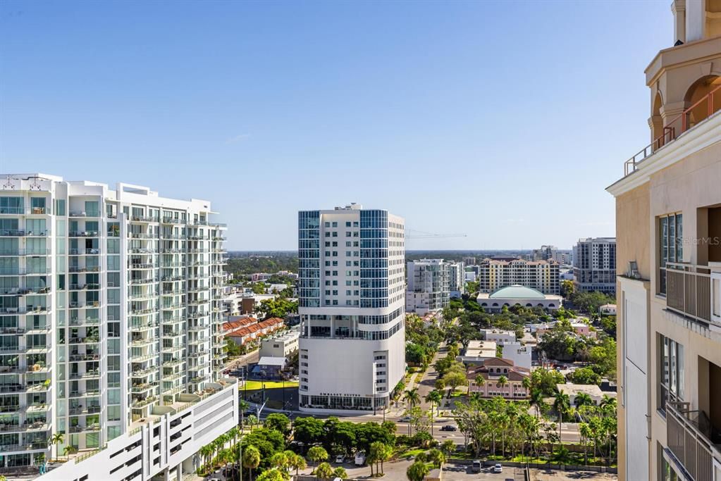 For Sale: $4,495,000 (3 beds, 3 baths, 4276 Square Feet)