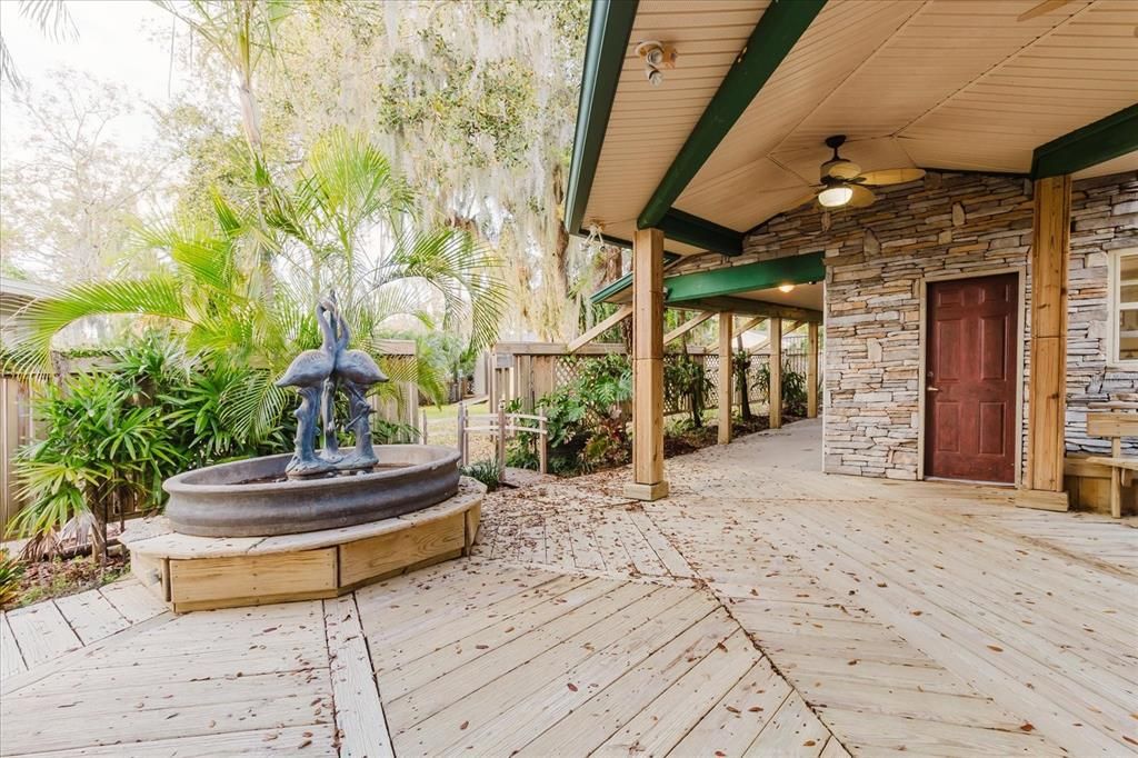 Под контрактом: $1,199,000 (3 спален, 5 ванн, 3772 Квадратных фут)