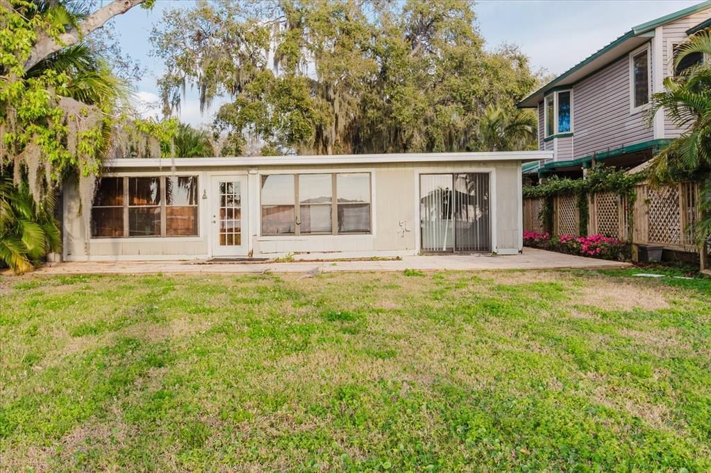 Под контрактом: $1,199,000 (3 спален, 5 ванн, 3772 Квадратных фут)