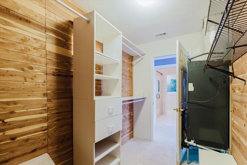 Под контрактом: $1,199,000 (3 спален, 5 ванн, 3772 Квадратных фут)