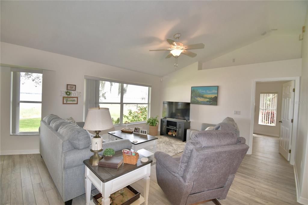 For Sale: $497,000 (3 beds, 2 baths, 1431 Square Feet)