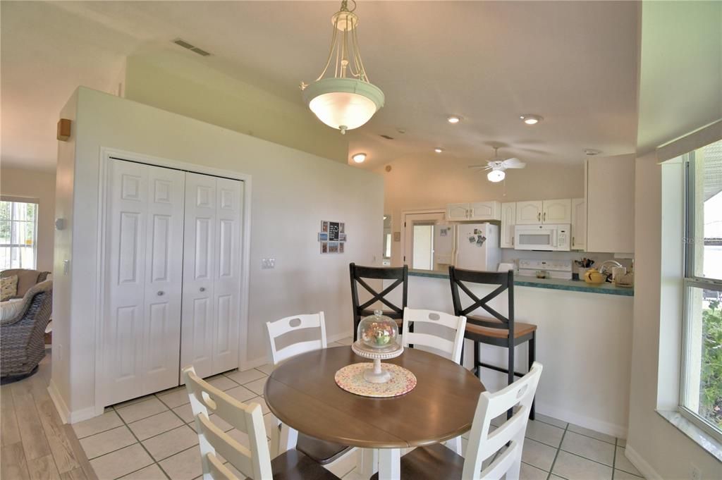 For Sale: $497,000 (3 beds, 2 baths, 1431 Square Feet)