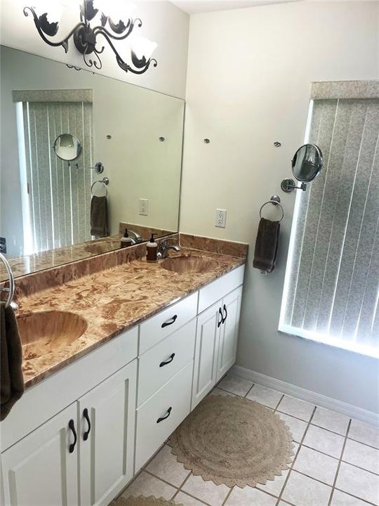 For Sale: $497,000 (3 beds, 2 baths, 1431 Square Feet)