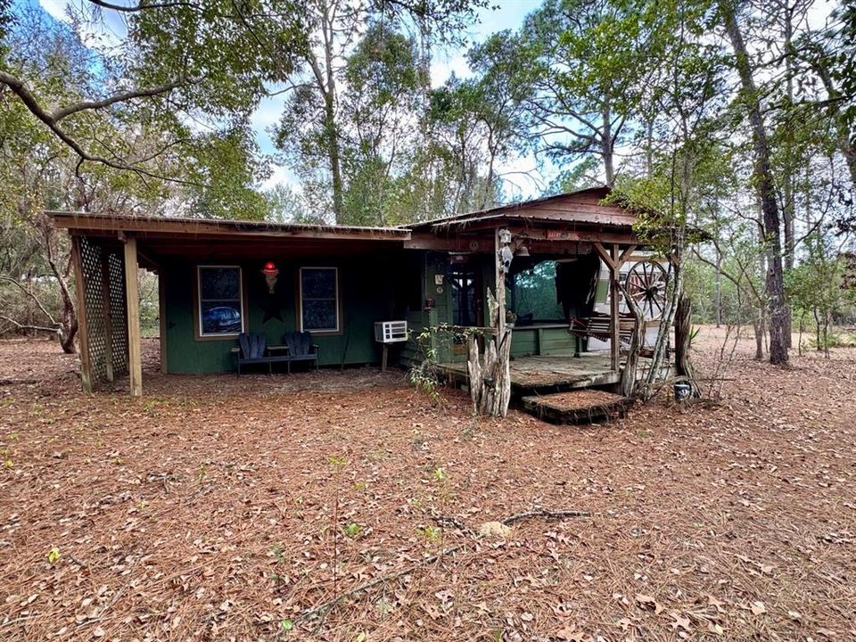 Recently Sold: $89,000 (1 beds, 1 baths, 732 Square Feet)