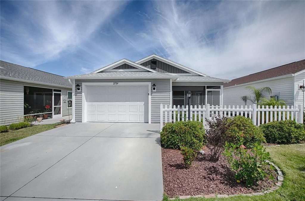 Recently Rented: $1,900 (2 beds, 2 baths, 1227 Square Feet)