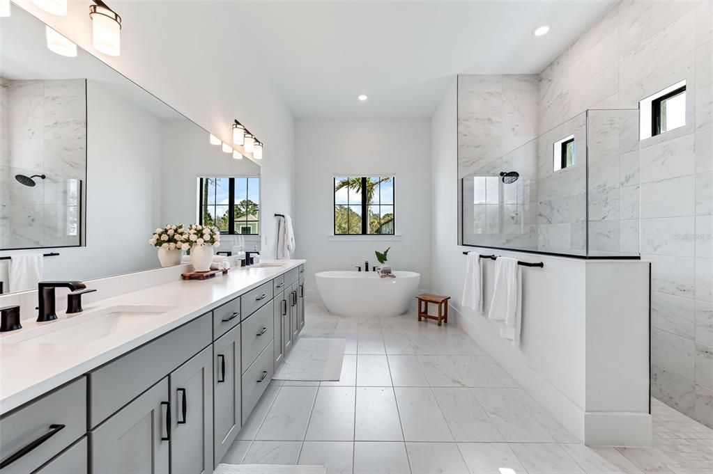 For Sale: $2,050,000 (5 beds, 4 baths, 4389 Square Feet)