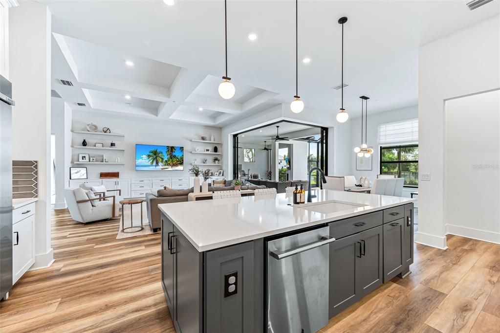 For Sale: $2,050,000 (5 beds, 4 baths, 4389 Square Feet)