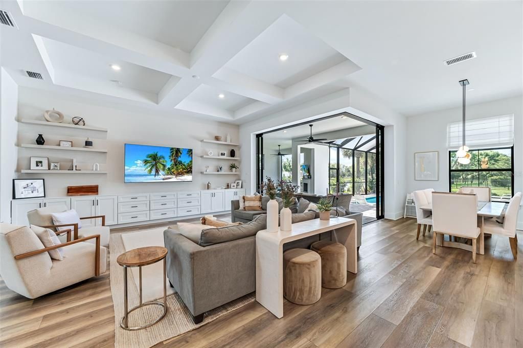 For Sale: $2,050,000 (5 beds, 4 baths, 4389 Square Feet)