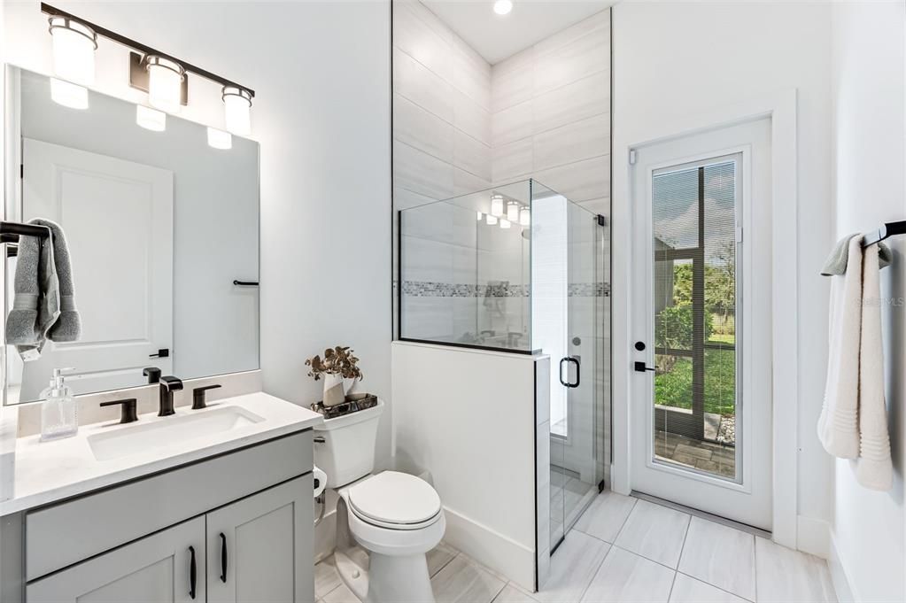 For Sale: $2,050,000 (5 beds, 4 baths, 4389 Square Feet)