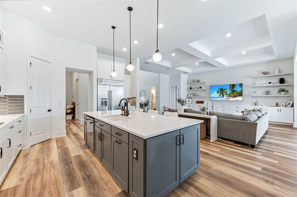 For Sale: $2,050,000 (5 beds, 4 baths, 4389 Square Feet)