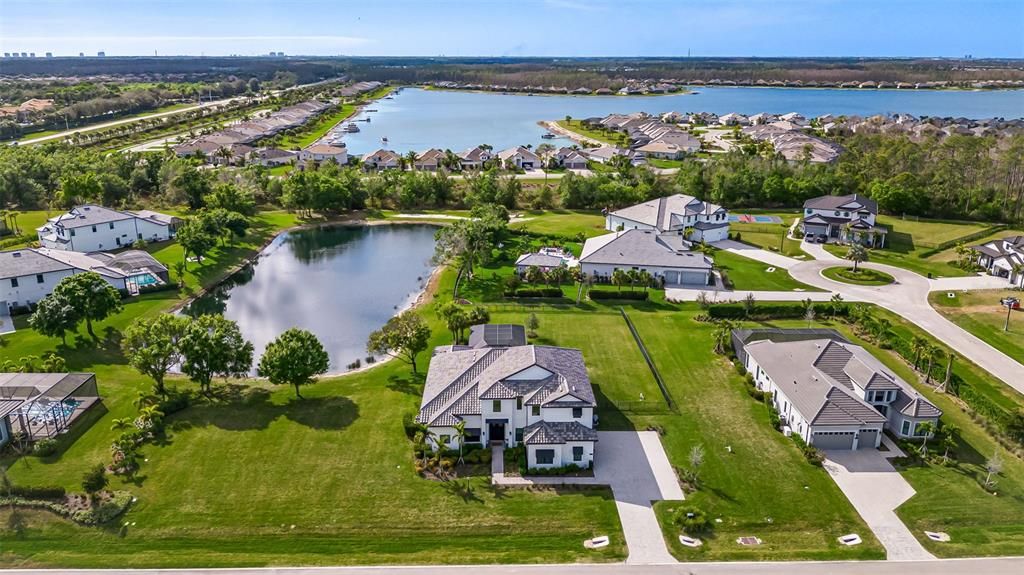 For Sale: $2,050,000 (5 beds, 4 baths, 4389 Square Feet)