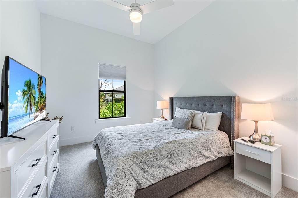 For Sale: $2,050,000 (5 beds, 4 baths, 4389 Square Feet)