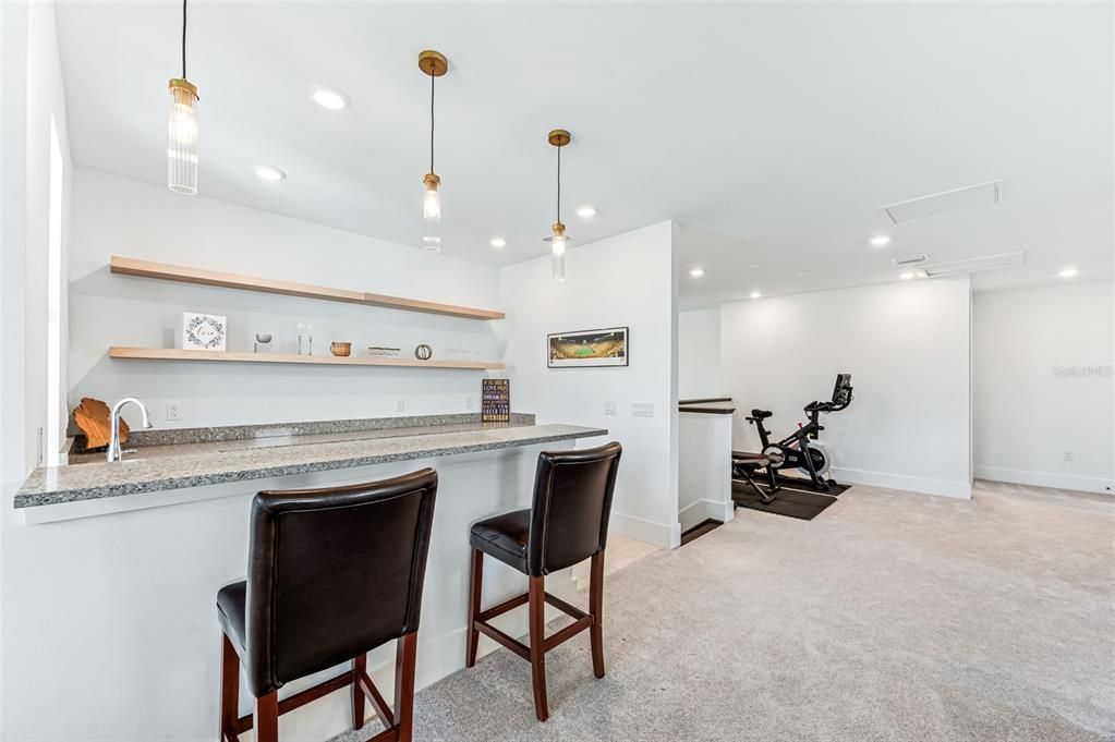 For Sale: $2,050,000 (5 beds, 4 baths, 4389 Square Feet)