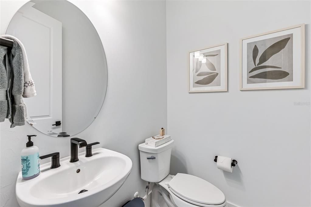 For Sale: $2,050,000 (5 beds, 4 baths, 4389 Square Feet)