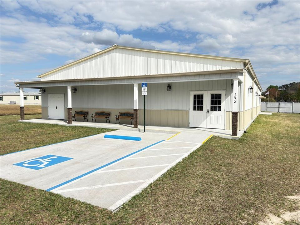 На продажу: $99,700 (0.14 acres)