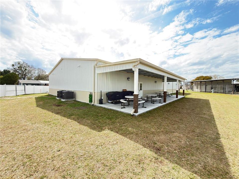 На продажу: $99,700 (0.14 acres)