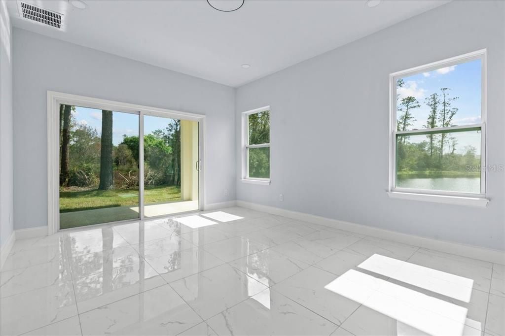 待售: $499,000 (4 贝兹, 2 浴室, 2400 平方英尺)