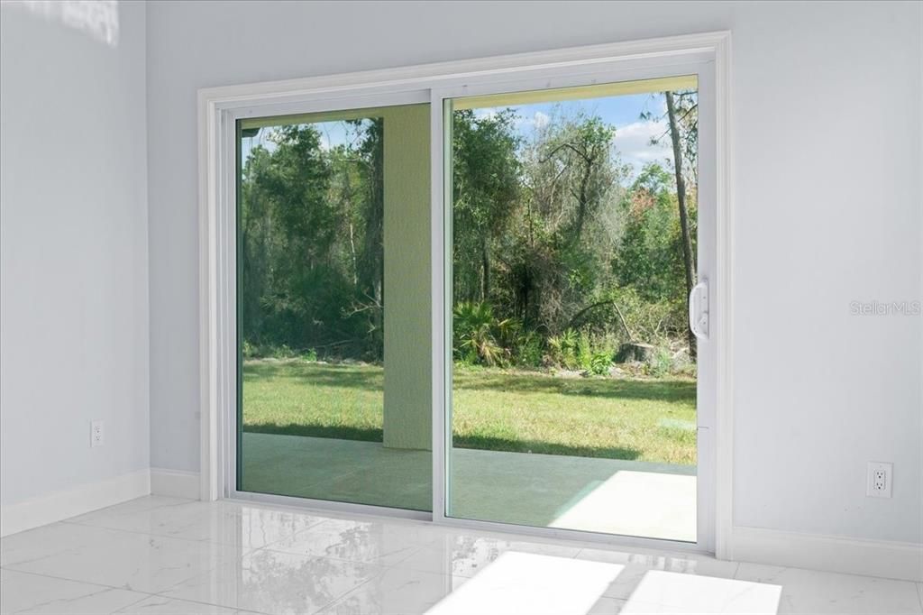 待售: $499,000 (4 贝兹, 2 浴室, 2400 平方英尺)