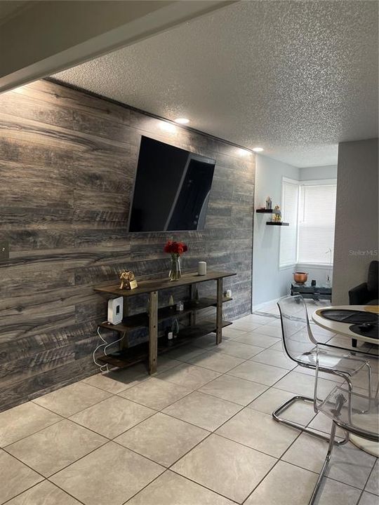 Activo con contrato: $184,999 (2 camas, 2 baños, 1105 Pies cuadrados)