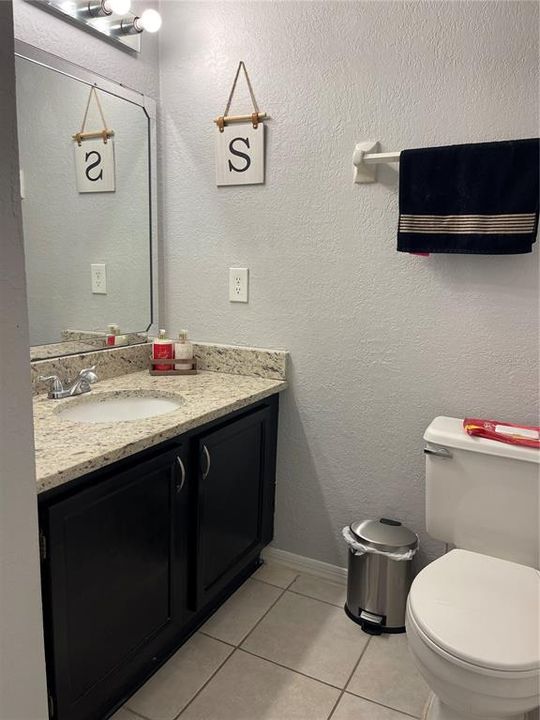 Activo con contrato: $184,999 (2 camas, 2 baños, 1105 Pies cuadrados)