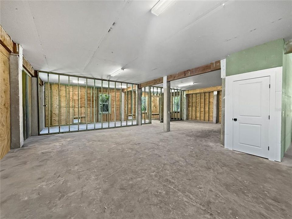 待售: $1,700,000 (4 贝兹, 2 浴室, 2389 平方英尺)