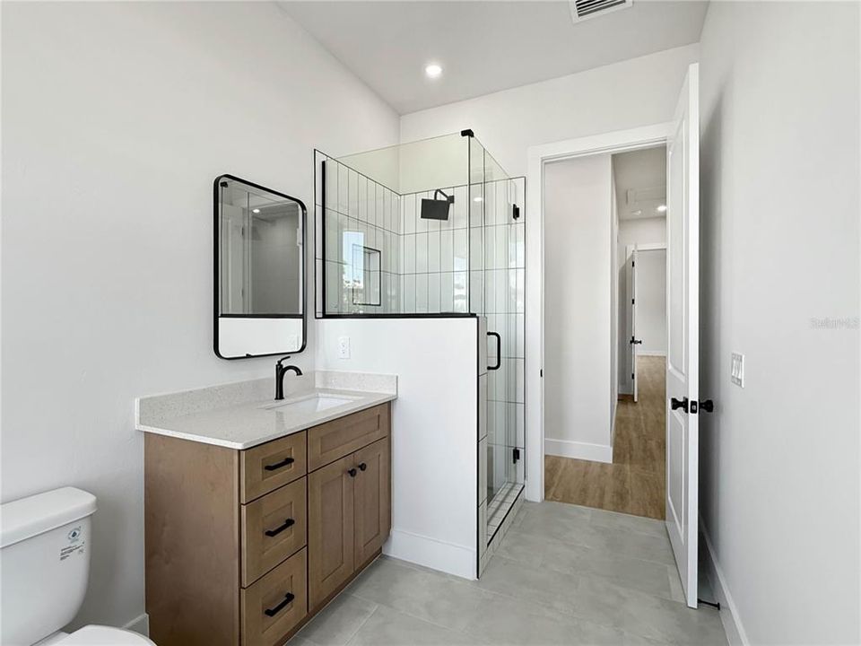 待售: $1,700,000 (4 贝兹, 2 浴室, 2389 平方英尺)