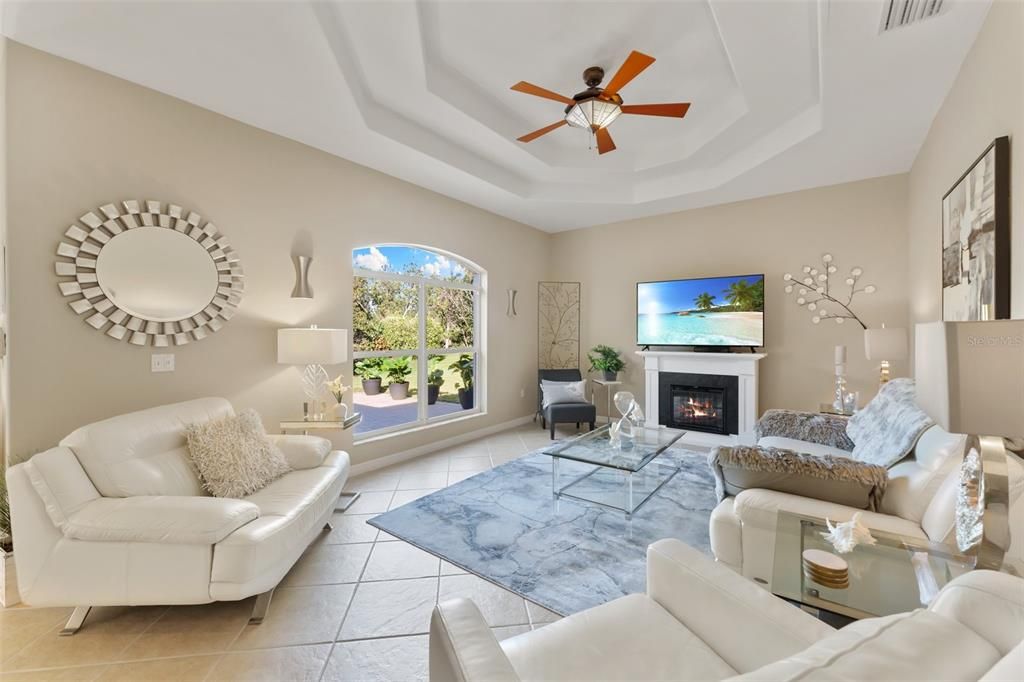 Под контрактом: $424,900 (3 спален, 2 ванн, 1864 Квадратных фут)