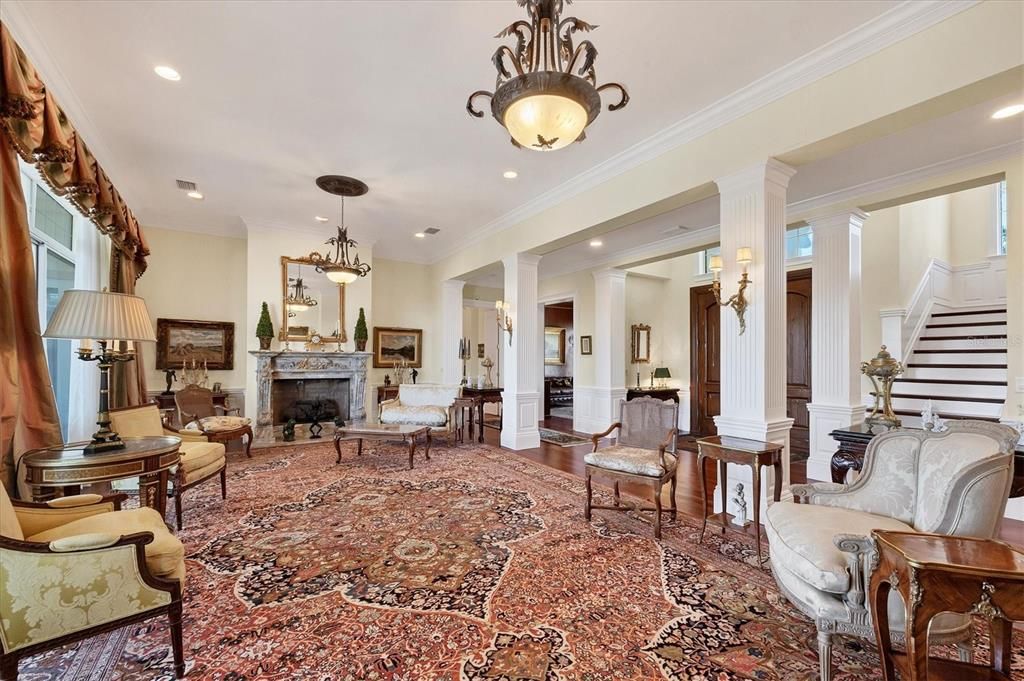 For Sale: $6,495,000 (6 beds, 6 baths, 6462 Square Feet)
