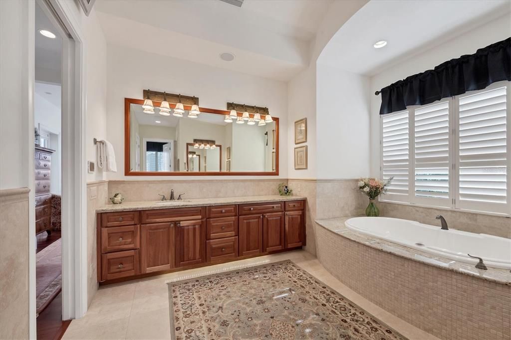 For Sale: $6,495,000 (6 beds, 6 baths, 6462 Square Feet)