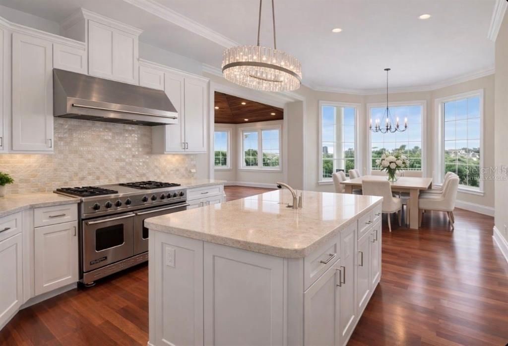 For Sale: $6,495,000 (6 beds, 6 baths, 6462 Square Feet)