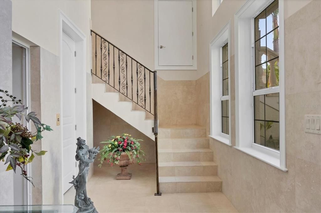 For Sale: $6,495,000 (6 beds, 6 baths, 6462 Square Feet)