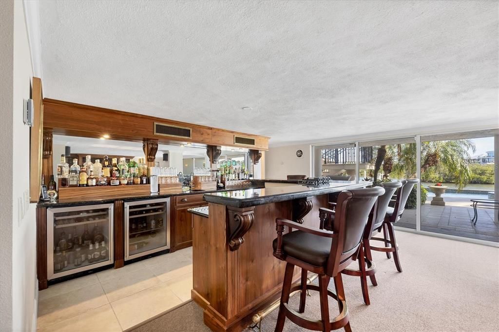 For Sale: $6,495,000 (6 beds, 6 baths, 6462 Square Feet)