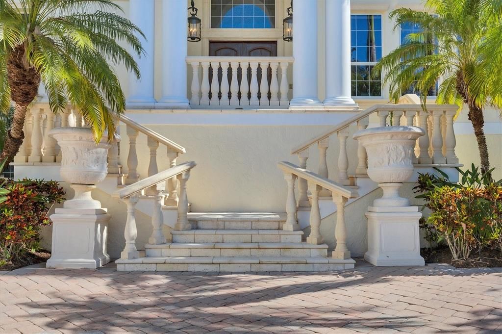 For Sale: $6,495,000 (6 beds, 6 baths, 6462 Square Feet)