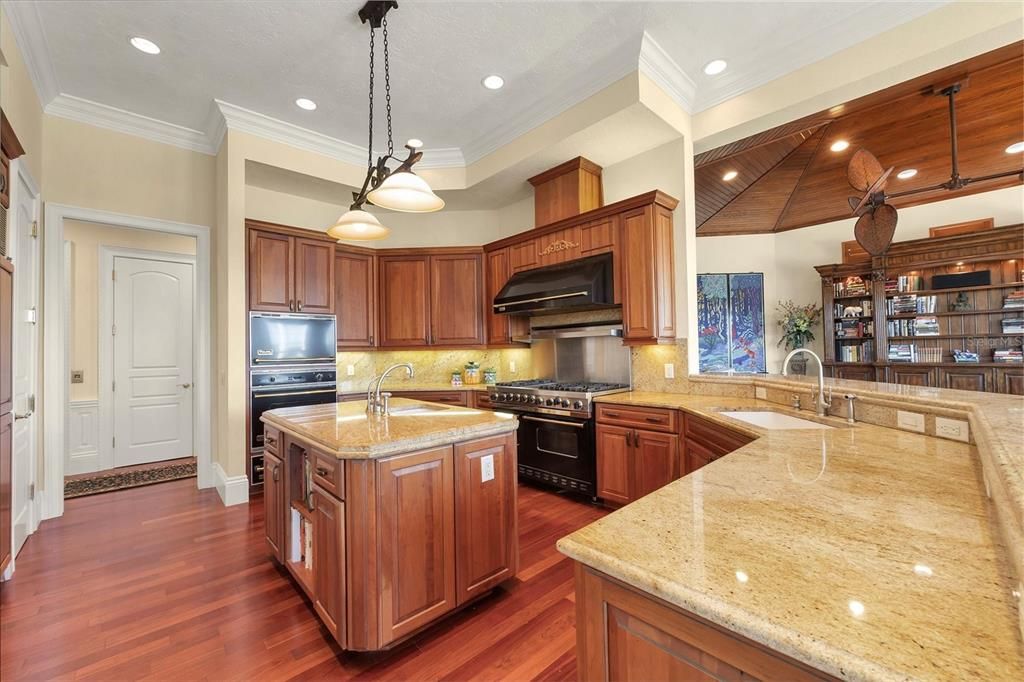 For Sale: $6,495,000 (6 beds, 6 baths, 6462 Square Feet)