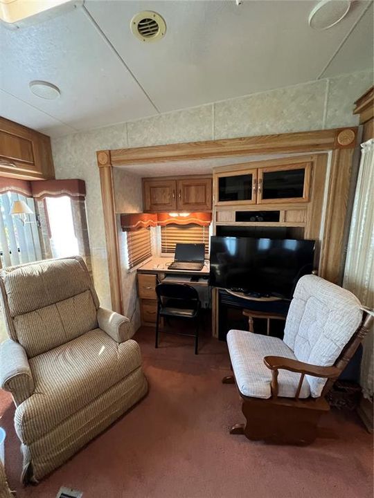 待售: $49,500 (1 贝兹, 1 浴室, 1493 平方英尺)