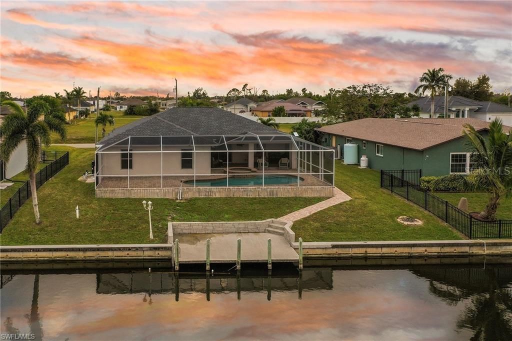 Recently Sold: $390,000 (3 beds, 2 baths, 1580 Square Feet)