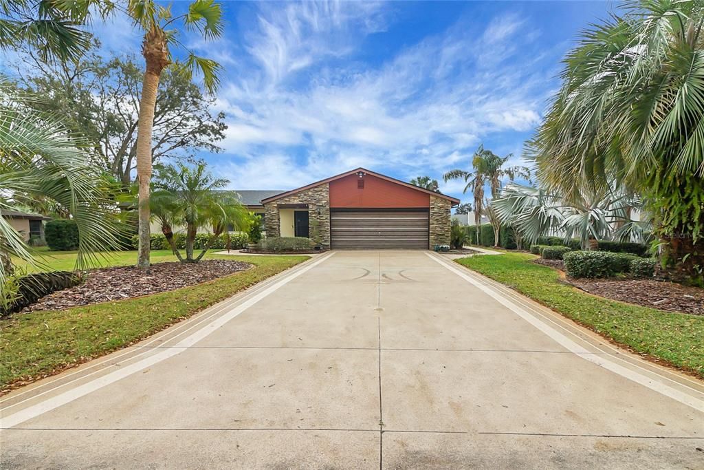 For Sale: $519,900 (3 beds, 2 baths, 1687 Square Feet)